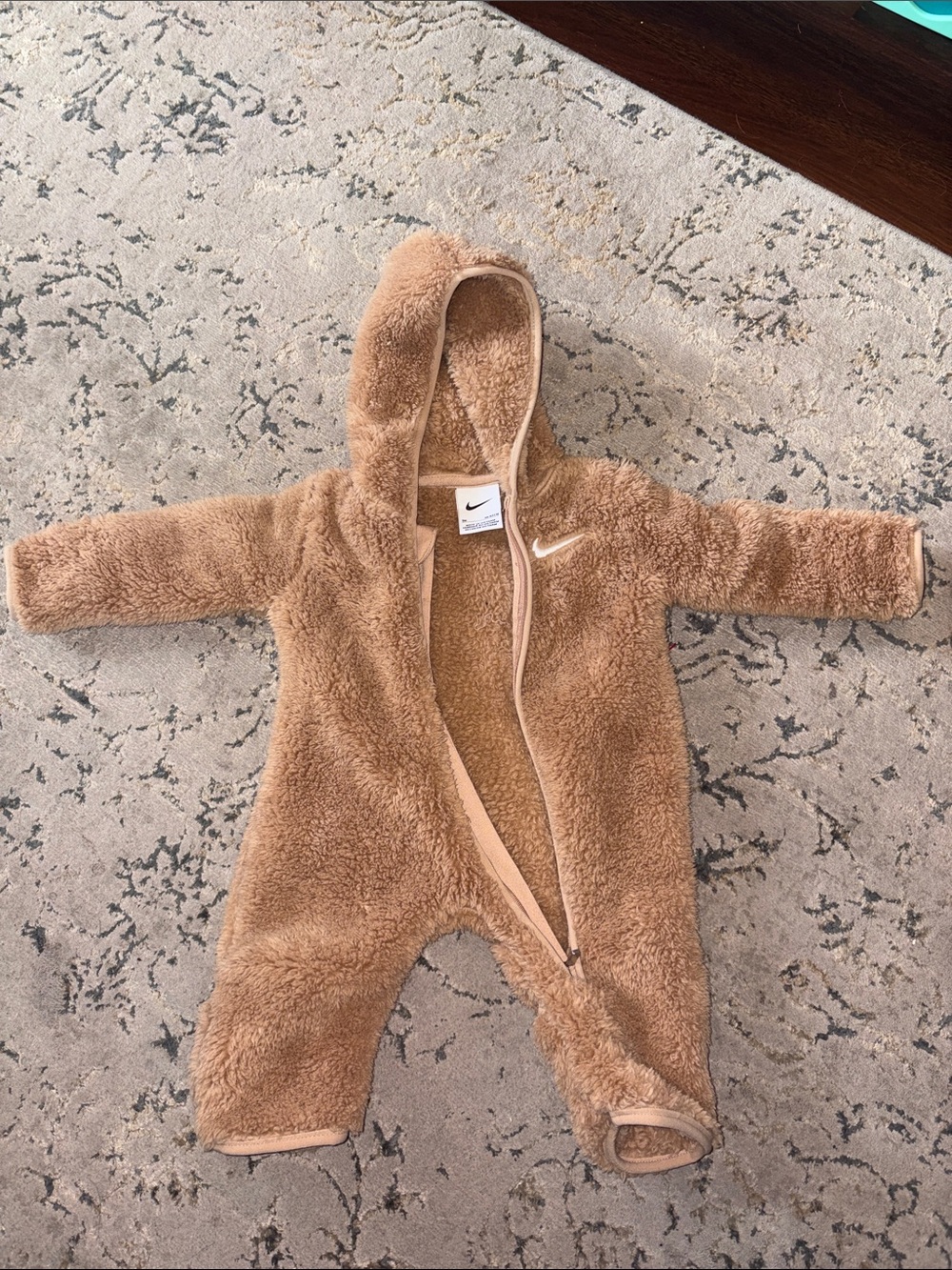 Nike Plush Hooded One-Piece 3m